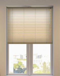aluminium venetian blind on bedroom window
